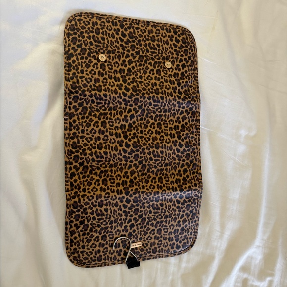 Cheetah Cosmetic Travel Bag - Picture 3 of 3